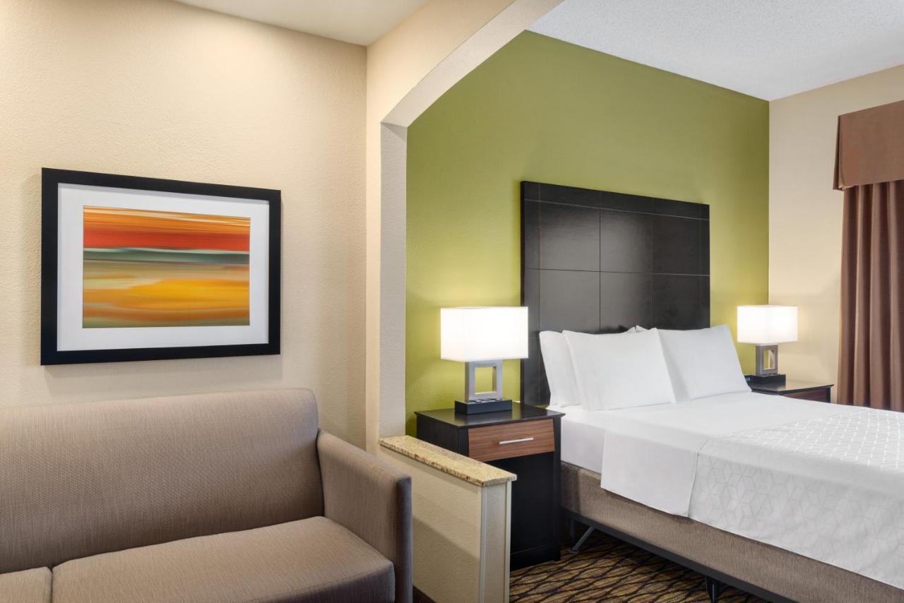 Holiday Inn Express Hotel & Suites Edmond By Ihg Exteriör bild