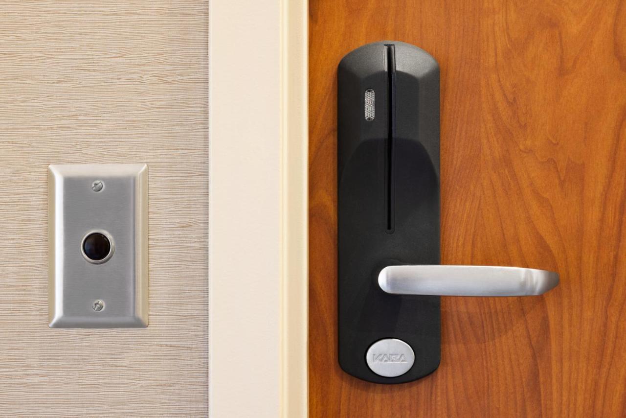 Holiday Inn Express Hotel & Suites Edmond By Ihg Exteriör bild