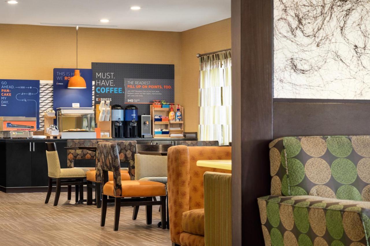 Holiday Inn Express Hotel & Suites Edmond By Ihg Exteriör bild