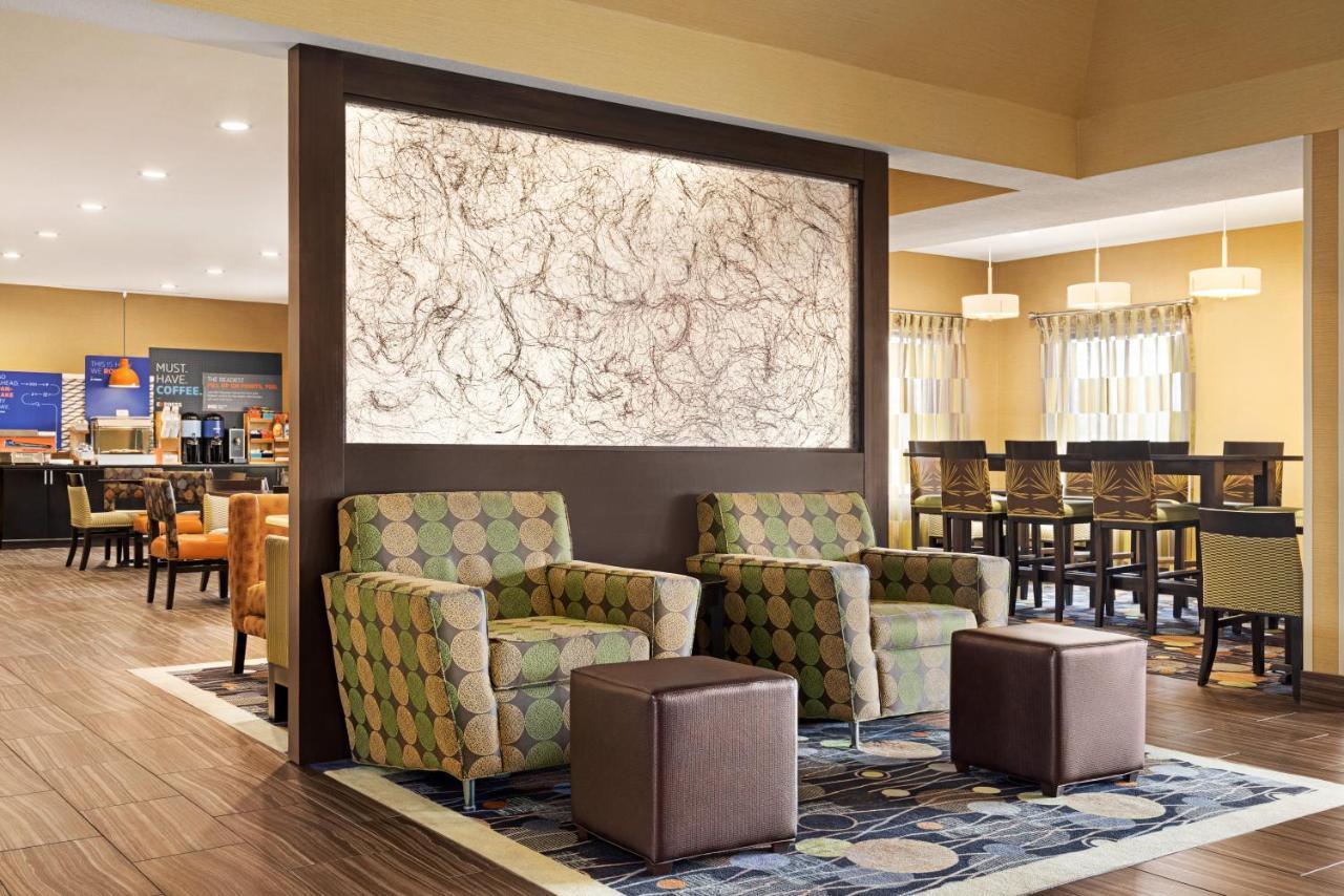 Holiday Inn Express Hotel & Suites Edmond By Ihg Exteriör bild