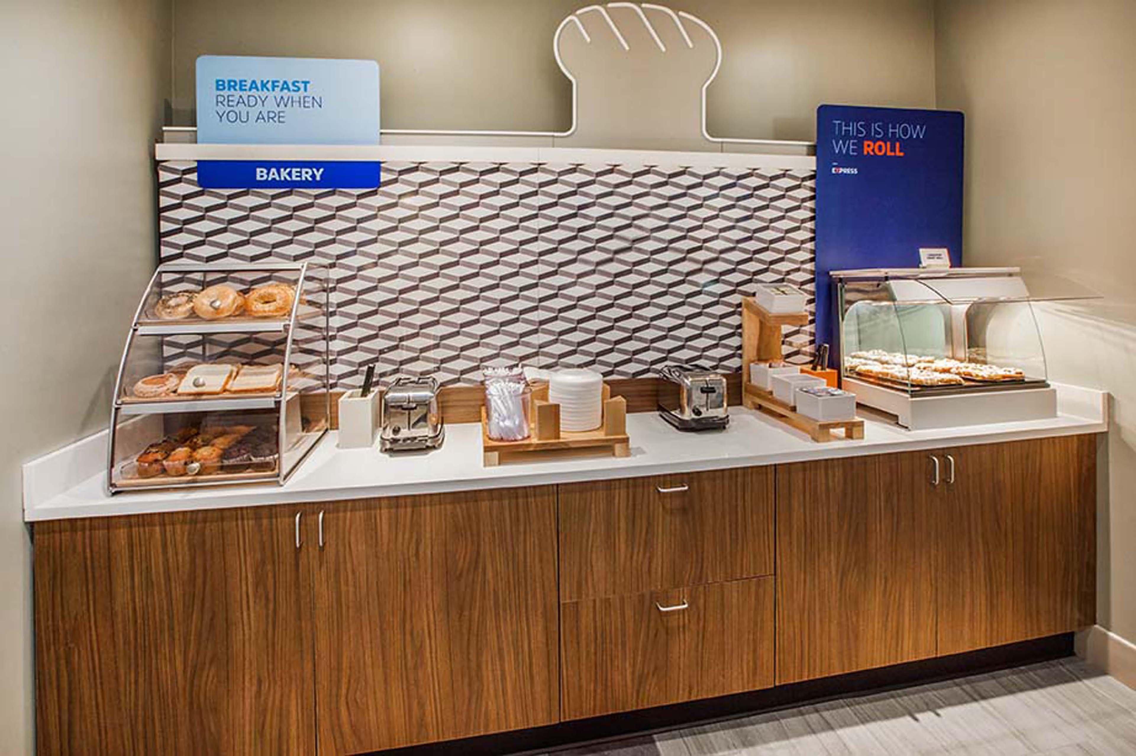 Holiday Inn Express Hotel & Suites Edmond By Ihg Exteriör bild