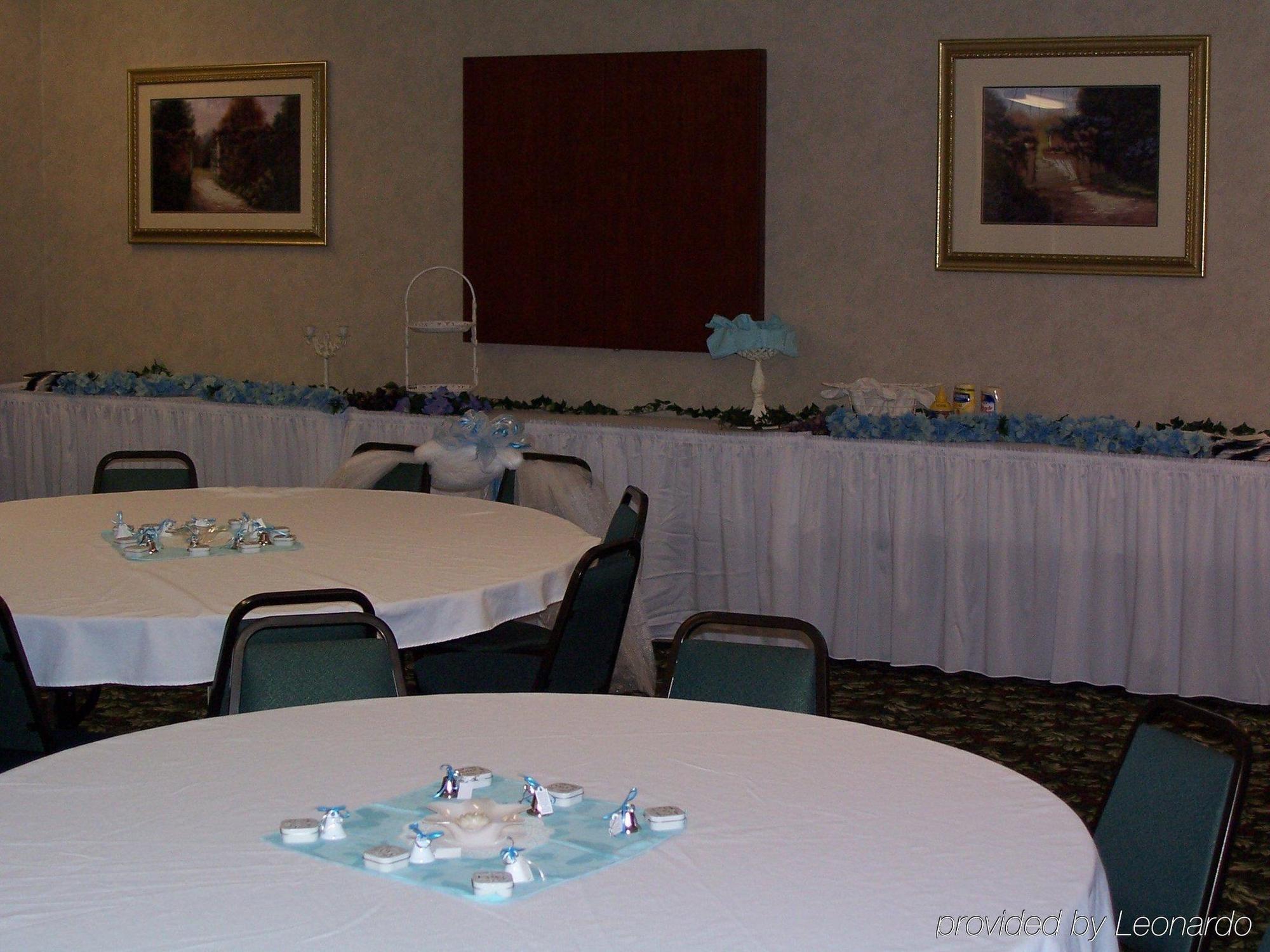 Holiday Inn Express Hotel & Suites Edmond By Ihg Restaurang bild